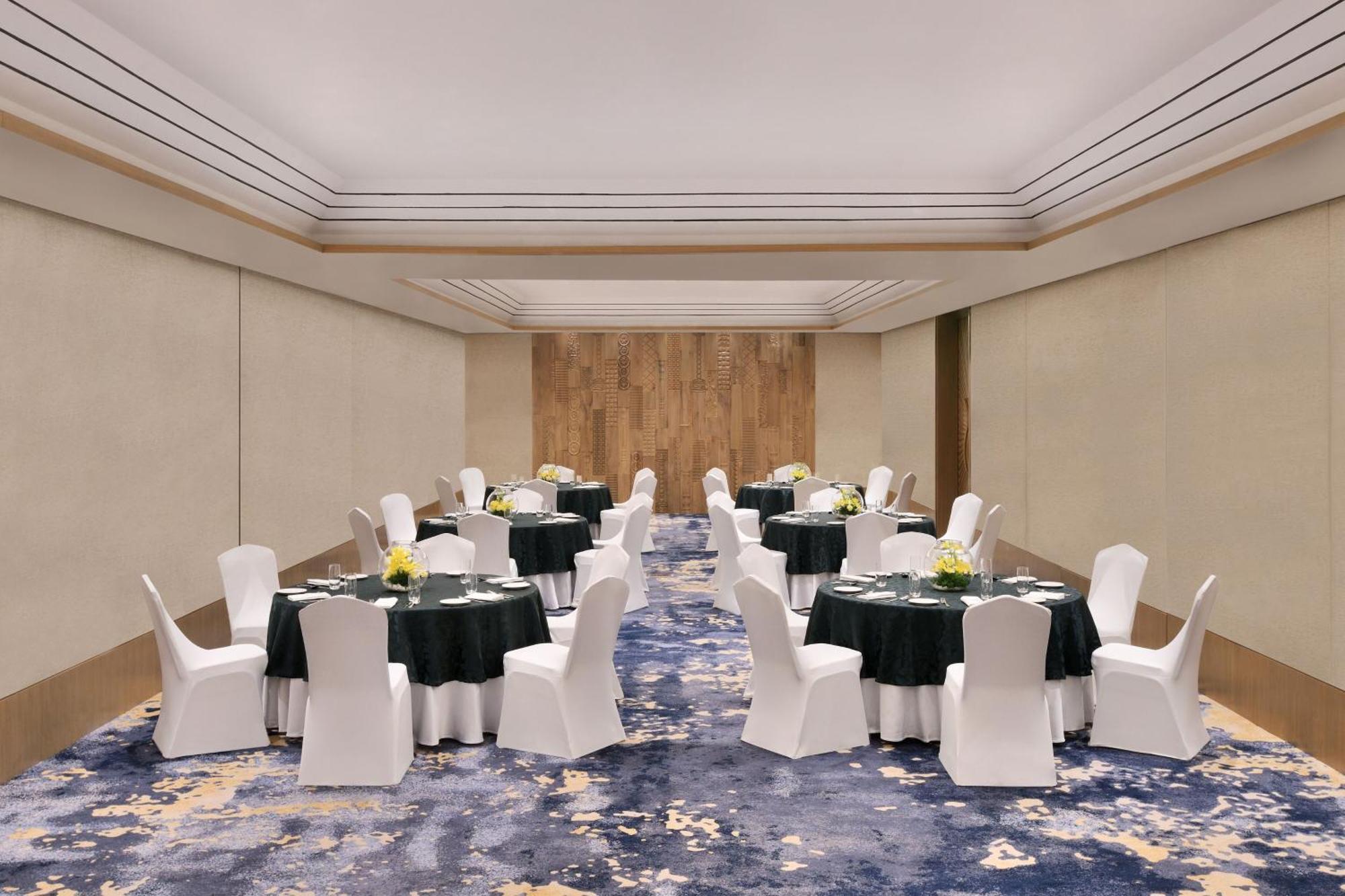 Port Muziris, A Tribute Portfolio Hotel By Marriott Kochi Exteriör bild